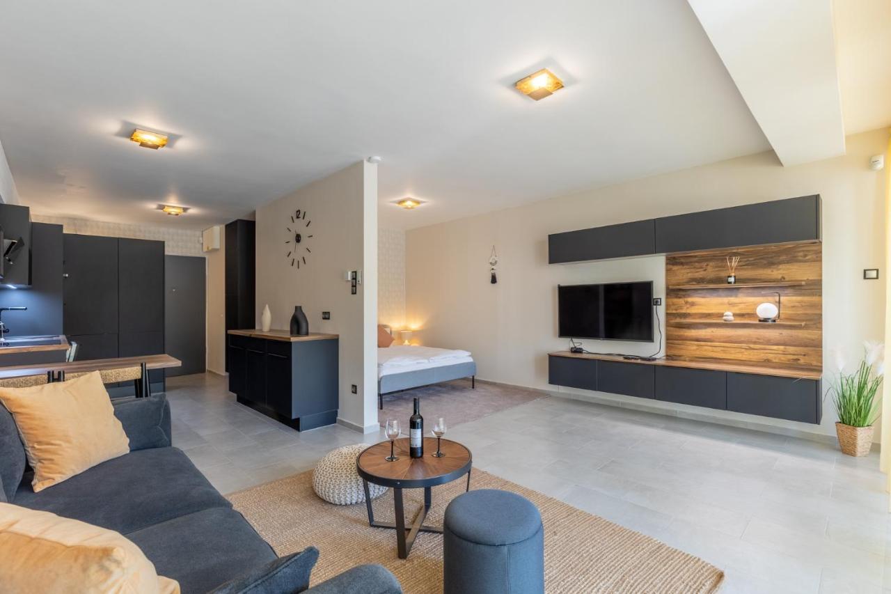 Marinelake Apartman Balatonfoeldvar By Bltn Exterior foto