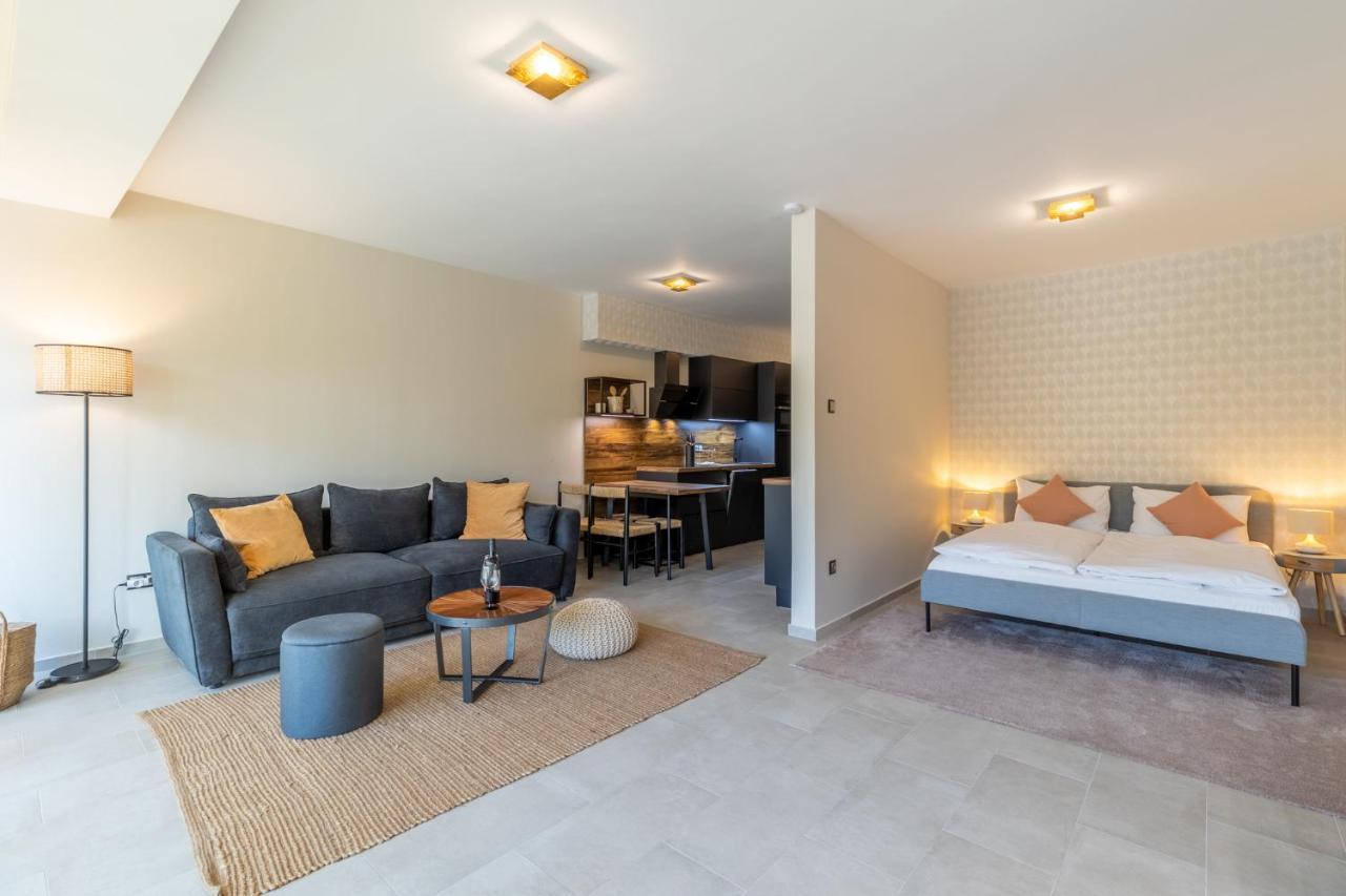 Marinelake Apartman Balatonfoeldvar By Bltn Exterior foto